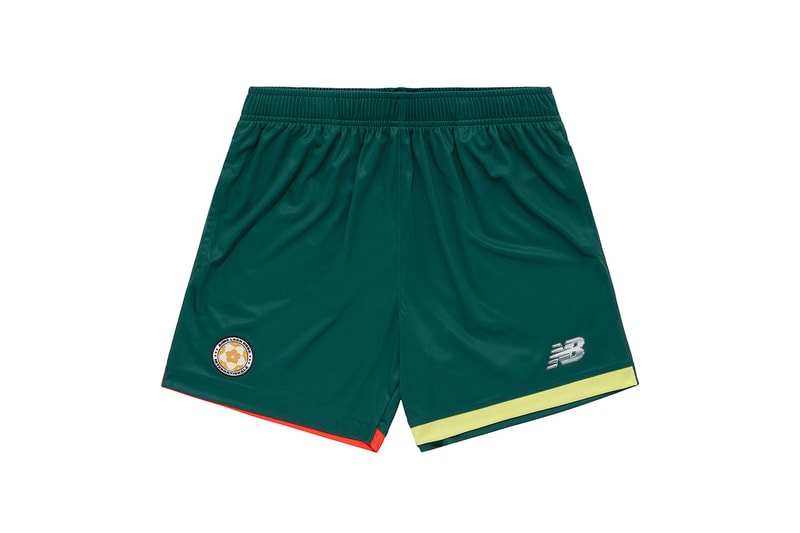 エメ レオン ドレ & ニューバランス からフットボールをテーマに据えたコラボアイテムが発売 Aimé Leon Dore & New Balance on-pitch collaboration release