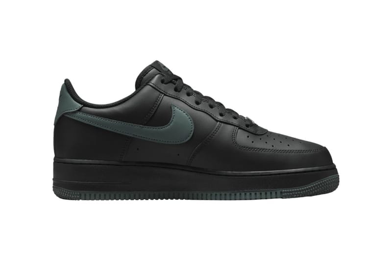 ナイキエアフォース1ローより秋めくカラーリングの新作ヴィンテージグリーン/ブラックが登場 Nike Air Force 1 Low Releases in "Vintage Green/Black" Black/Vintage Green swoosh stealthy