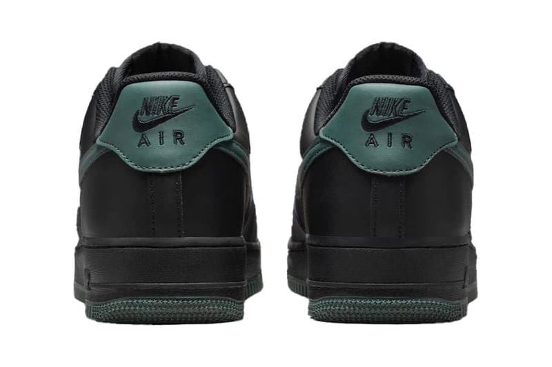 ナイキエアフォース1ローより秋めくカラーリングの新作ヴィンテージグリーン/ブラックが登場 Nike Air Force 1 Low Releases in "Vintage Green/Black" Black/Vintage Green swoosh stealthy
