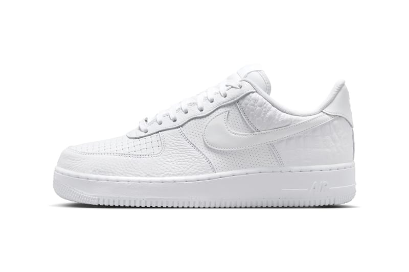 ナイキエアフォース1からさまざまなテクスチャを掛け合わせたオールホワイトモデルが登場 Nike Air Force 1 Low's Classic All-White Look Receives a Mixed Print Take HF2893-100 classic af1 low swoosh shoes sneakers