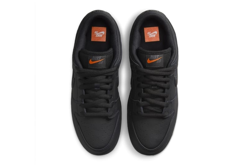 ナイキSBからハロウィンシーズンに向けてダンクローのオールブラックモデルが登場 Spooky Season Hits the Nike SB Dunk Low Pro ISO in "Triple Black"  FJ1674-001 Black/Anthracite-Safety Orange release info october 2024 swoosh all black stealth swoosh