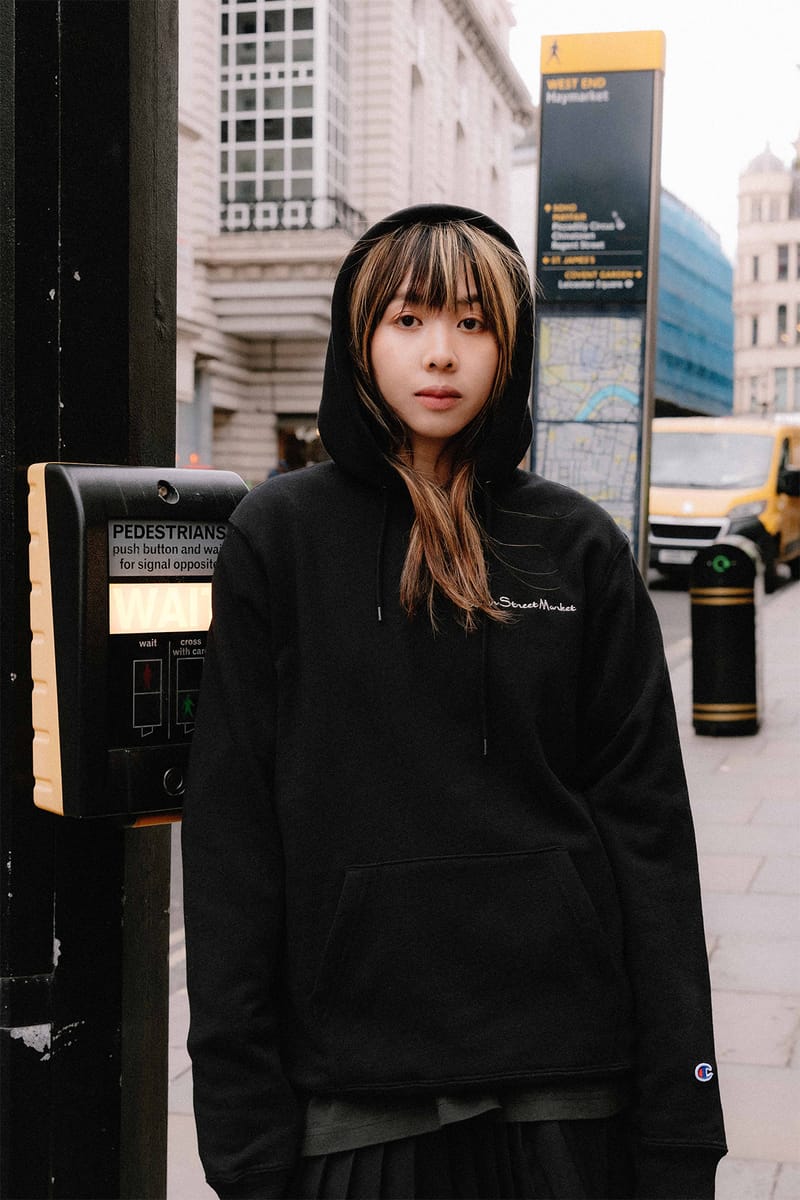 今季 完売品 【Champion】チャンピオンスナップフーディー 別注パーカー ユニセックス　グレイ　エモダ 今季 完売品 Championチャンピオンスナップフーディー 別注