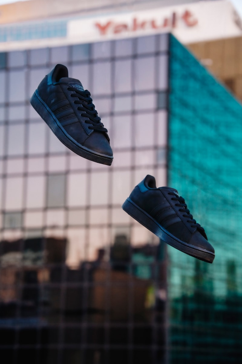 アディダスオリジナルスよりヌバックレザーを用いた新作ヌバックパックが登場 abc mart exclusive adidas originals nubuck pack release info