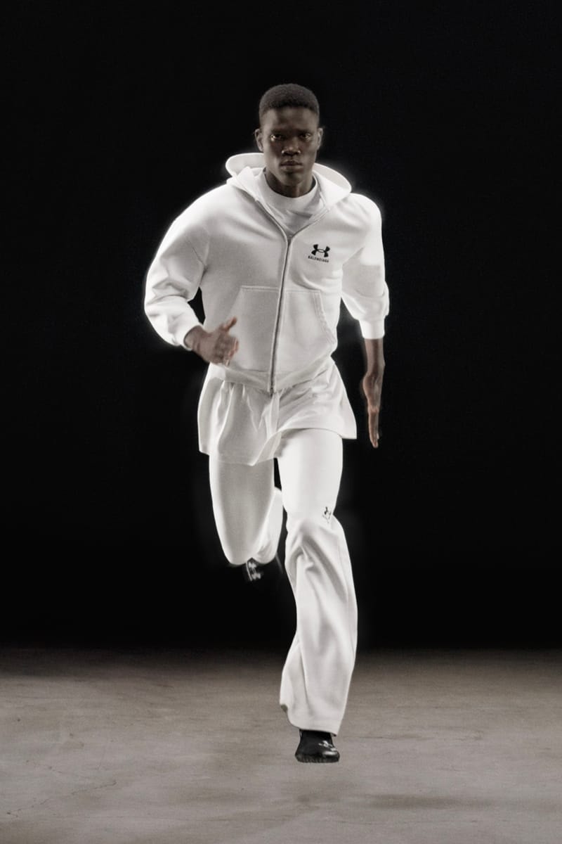 バレンシアガxアンダーアーマーより2025年春シーズンのコラボコレクションが発売 Balenciaga's Full Under Armour Collaboration Has Landed