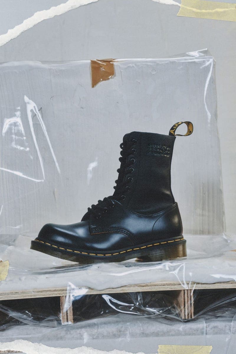 エムエム6 メゾン マルジェラ x  初コラボシューズが発売 MM6 Maison Margiela Drops Dual Toned Dr. Martens fw24 fall winter 2024 1460 black leather boot low top oxford