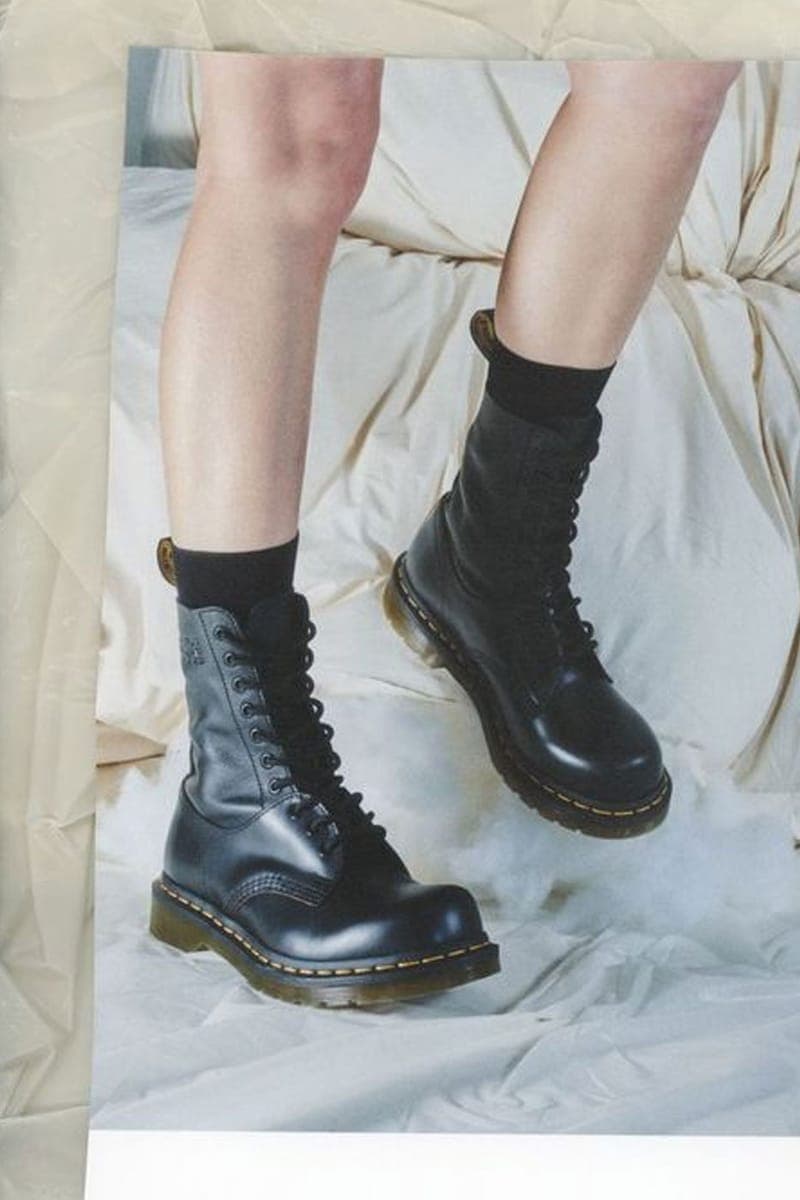 エムエム6 メゾン マルジェラ x  初コラボシューズが発売 MM6 Maison Margiela Drops Dual Toned Dr. Martens fw24 fall winter 2024 1460 black leather boot low top oxford