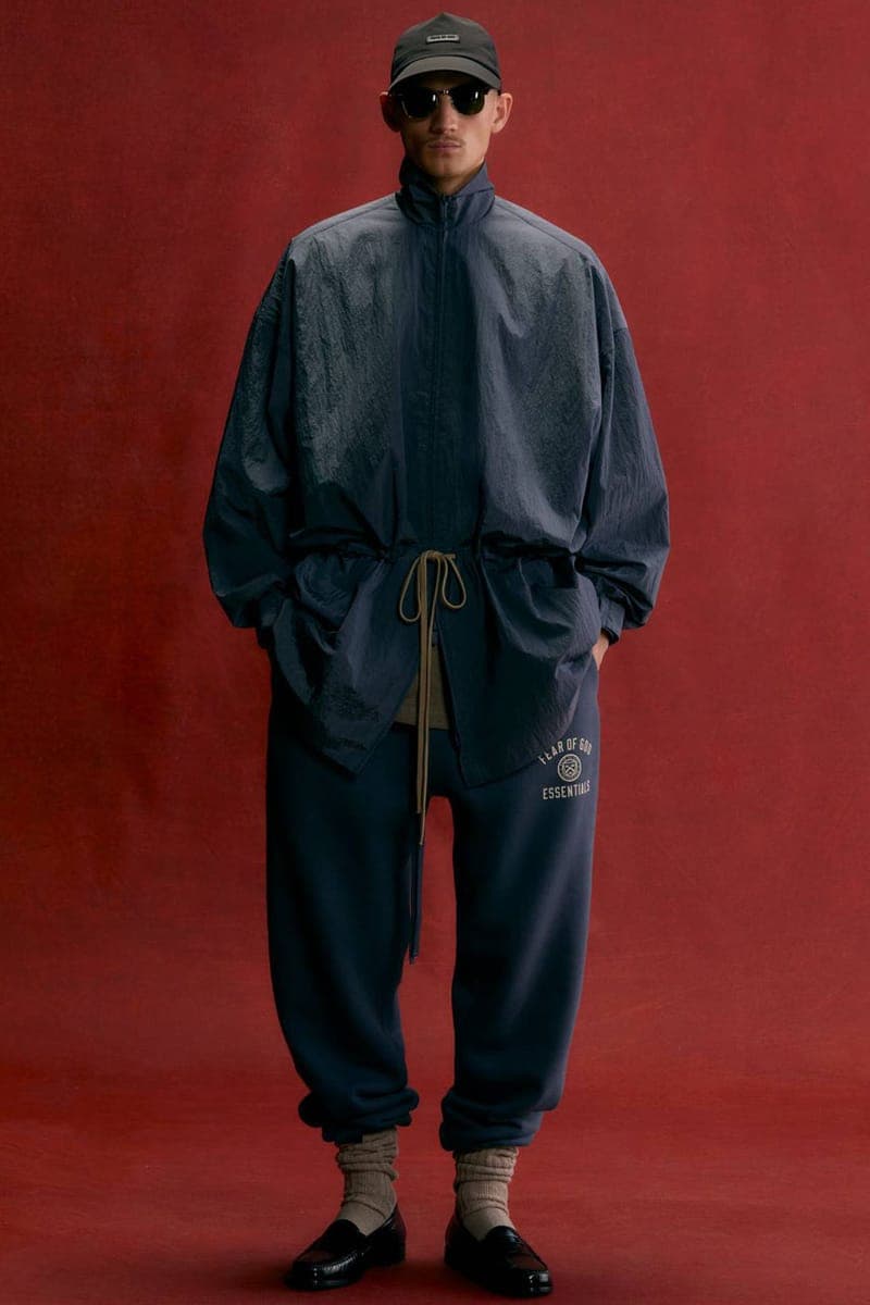 フィア オブ ゴッド エッセンシャル2024年ホリデーコレクションFear of God Opens Up Its ESSENTIALS Holiday 2024 Lookbook release info collection capsule winter fall collegiate price