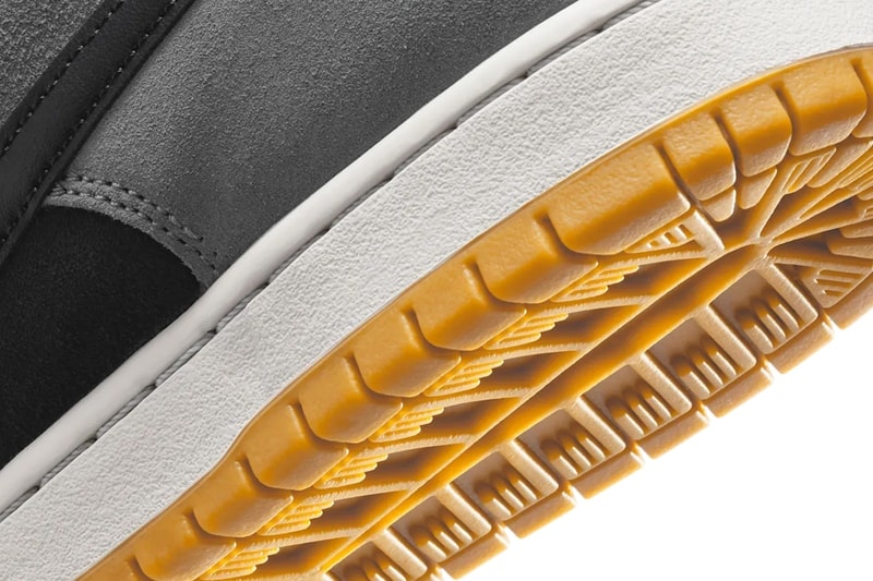 Nike SB から Dunk Low “Dark Smoke Gray” が登場か　ナイキSB からダンク ロー “ダークスモークグレー