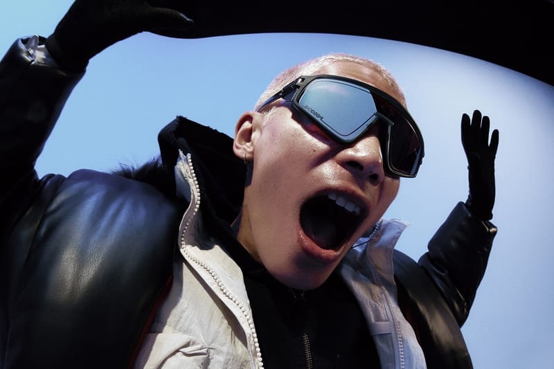 オークリーとボデガがが高機能サングラス ラッチパネルブラスを発表 Oakley Bodega Latch Panel Brass Sunglasses Release Date