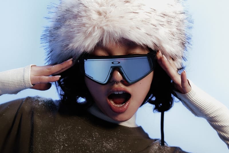オークリーとボデガがが高機能サングラス ラッチパネルブラスを発表 Oakley Bodega Latch Panel Brass Sunglasses Release Date