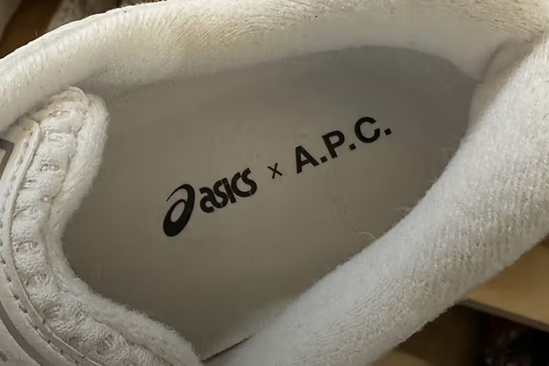 アーペーセーxアシックスによる新作コラボフットウェアが浮上 