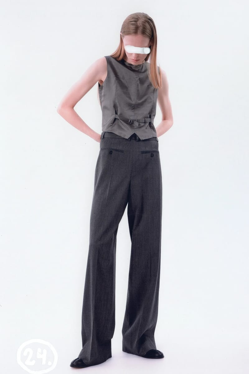 MM6 Maison Margiela 2025年プレフォール MM6 Maison Margiela Pre-Fall 2025 Reworks Formal Structures collection lookbook release info Salomon