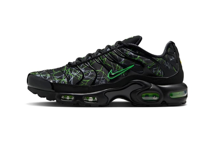 Nike Air Max Plus に未来的なパターンを取り入れた新色 “Black/Green Strike” が登場