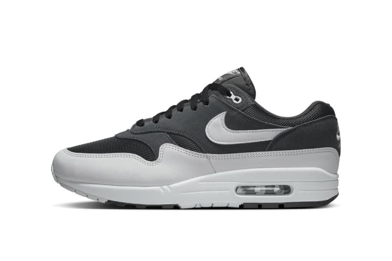 ナイキからモノトーンでまとめ上げたエアマックス1 “オフノワール”が登場 Nike Air Max 1 "Off Noir" Off Noir/White-Black-Vast Grey FZ5808-007 release info swoosh regular everyday shoes air max day