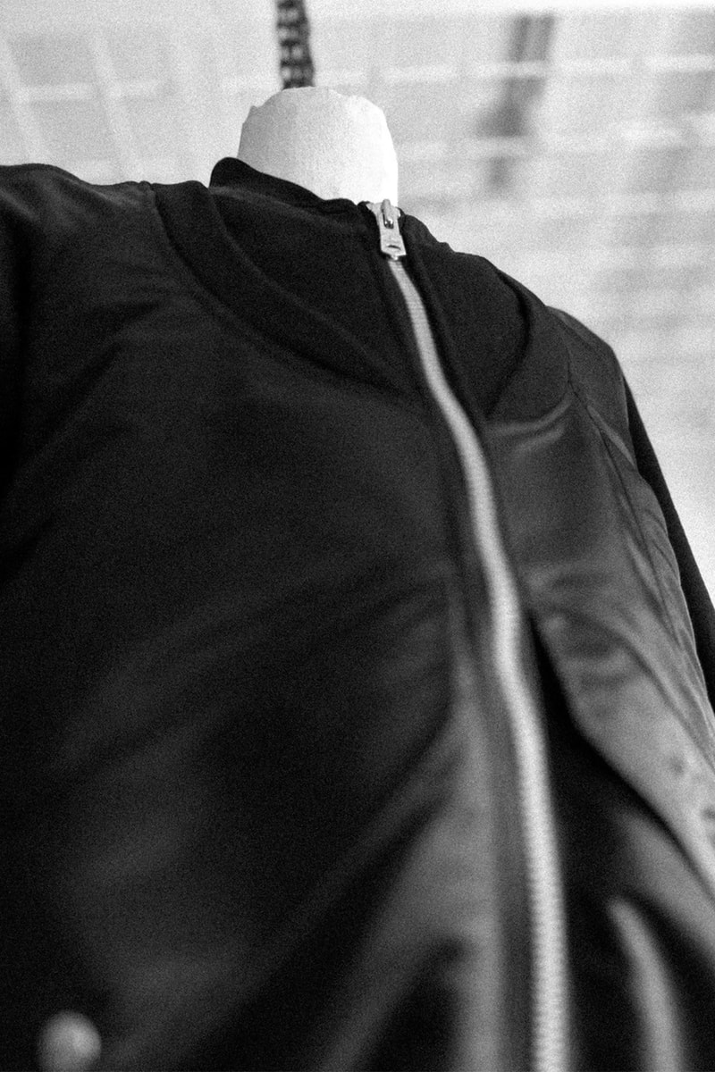 タカヒロミヤシタザソロイスト.の名作フライトジャケットがニューカラーで限定復刻 TAKAHIROMIYASHITATheSoloist. ÉCRU oversized flight jacket. release info