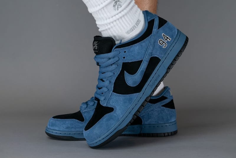 シュプリーム x ナイキ SB ダンク ロー “オーシャン フォグ” のディテールをチェック supreme nike sb skateboarding dunk low ocean fog collaboration official release date info photos price store list buying guide HQ8487 400