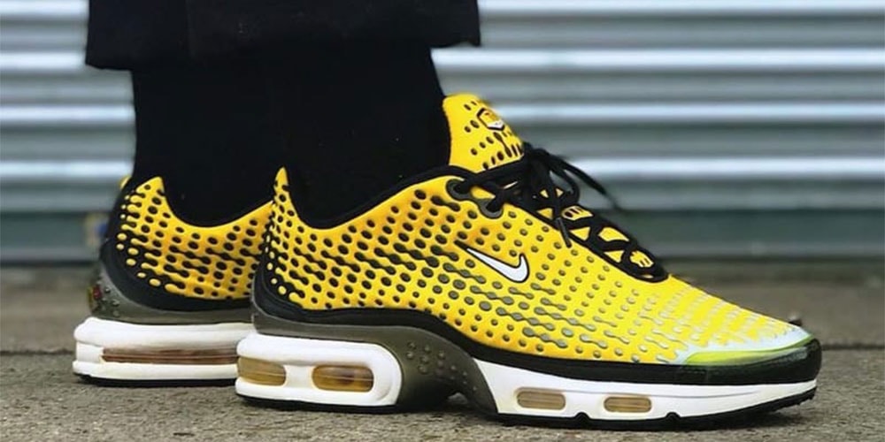 nike-air-max-plus-vii-varsity- 