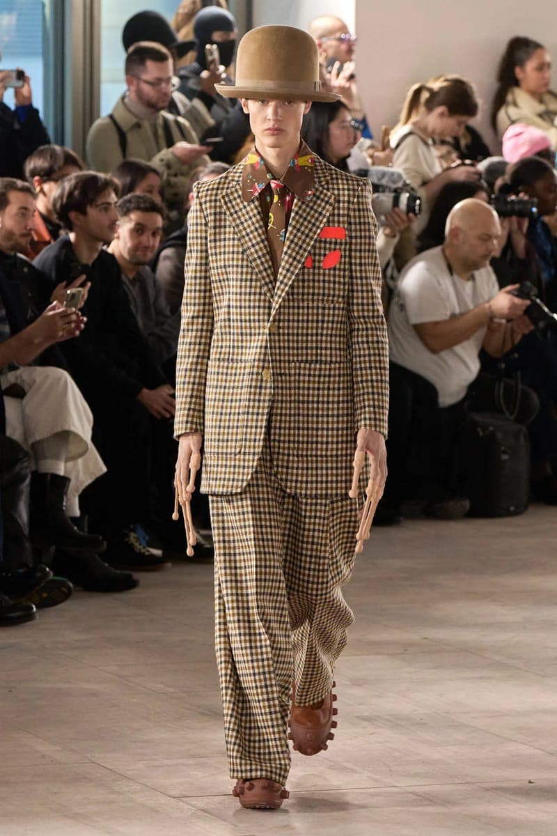 ウォルター ヴァン ベイレンドンク 2025秋冬コレクション walter van beirendonck 2025 autum winter runway