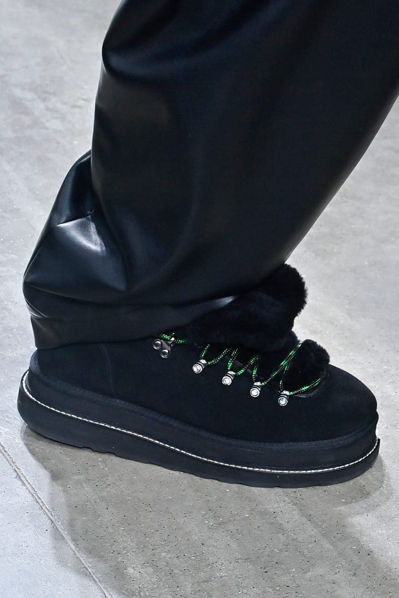 サカイxアグ®︎の最新コラボフットウェアをチェック Closer Look at sacai's Wild UGG Collaboration