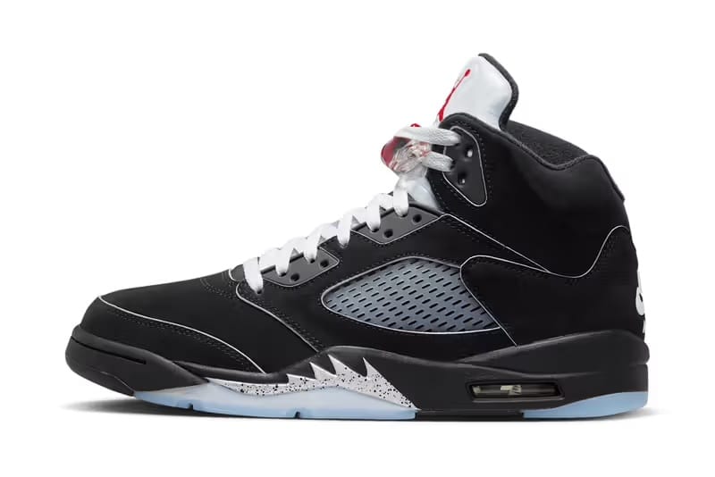 今年誕生35周年を迎える Air Jordan 5 から “Black Metallic” がついに復刻