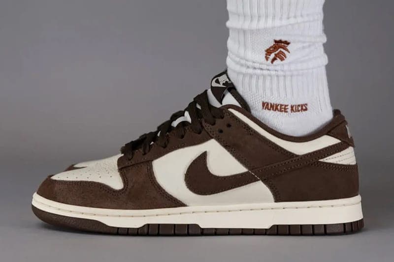 ナイキの定番ダンクローから新色 “スエードモカ”が登場 Nike Dunk Low Suede Mocha White Brown FQ8249-104 Release Info