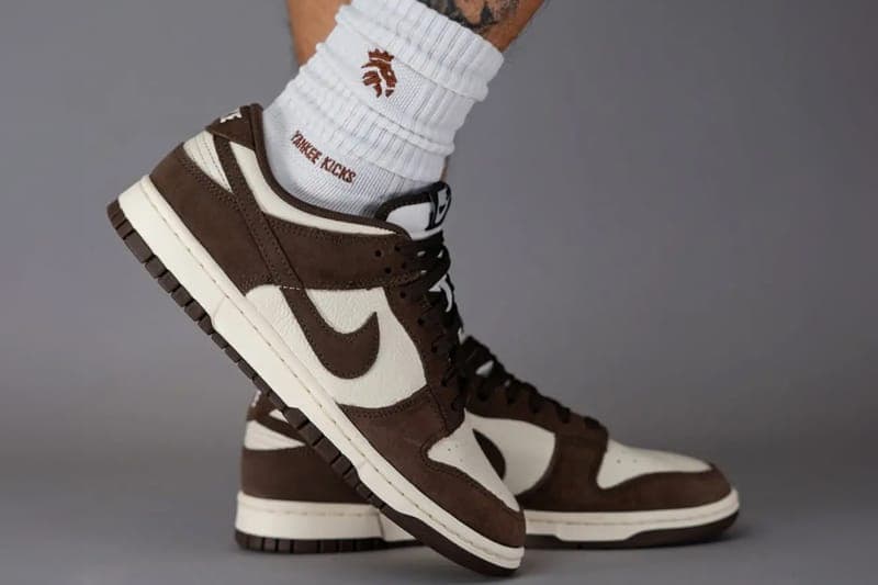 ナイキの定番ダンクローから新色 “スエードモカ”が登場 Nike Dunk Low Suede Mocha White Brown FQ8249-104 Release Info