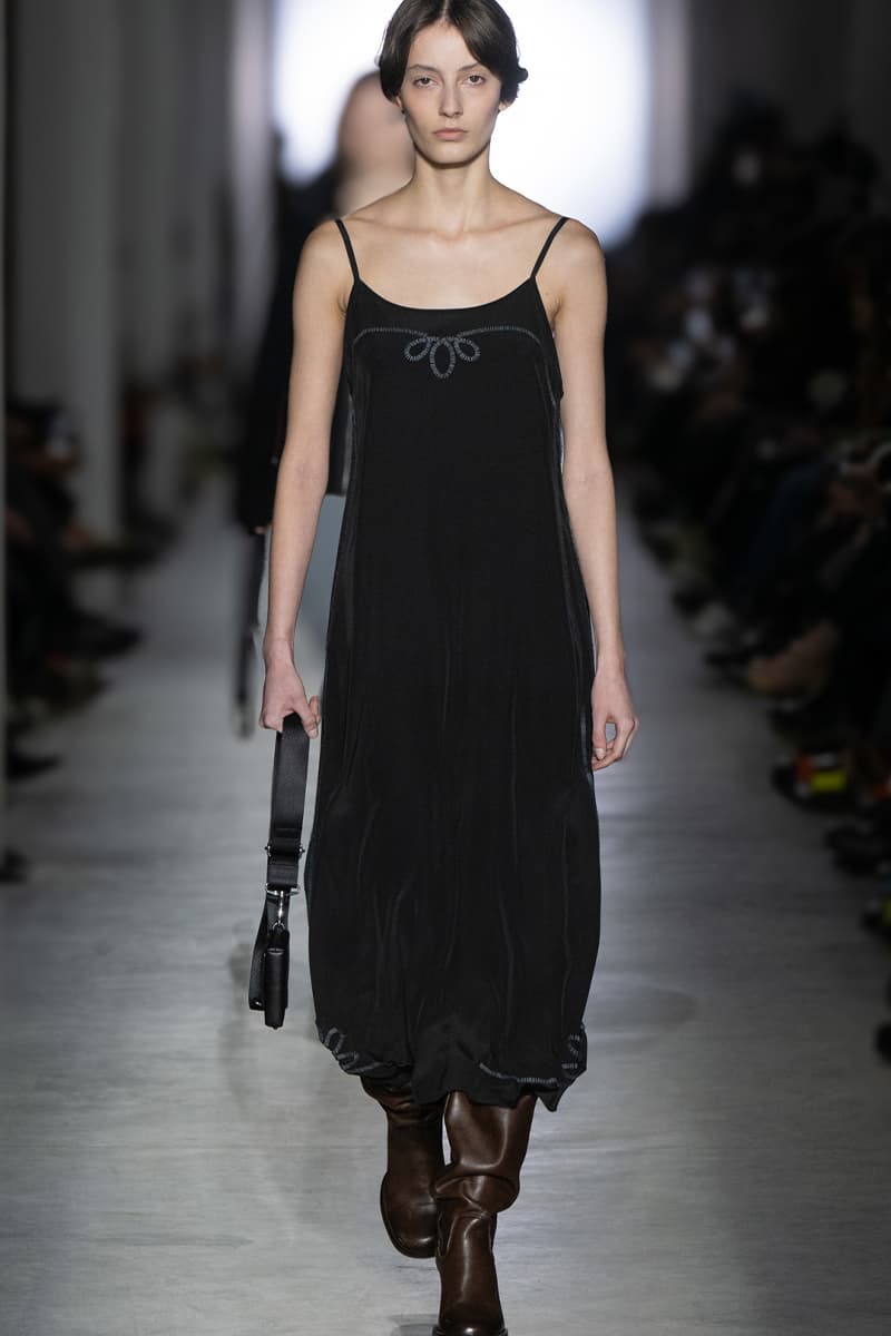 オニツカタイガー 2025年秋冬コレクション onitsuka tiger 2025 autum winter collection runway