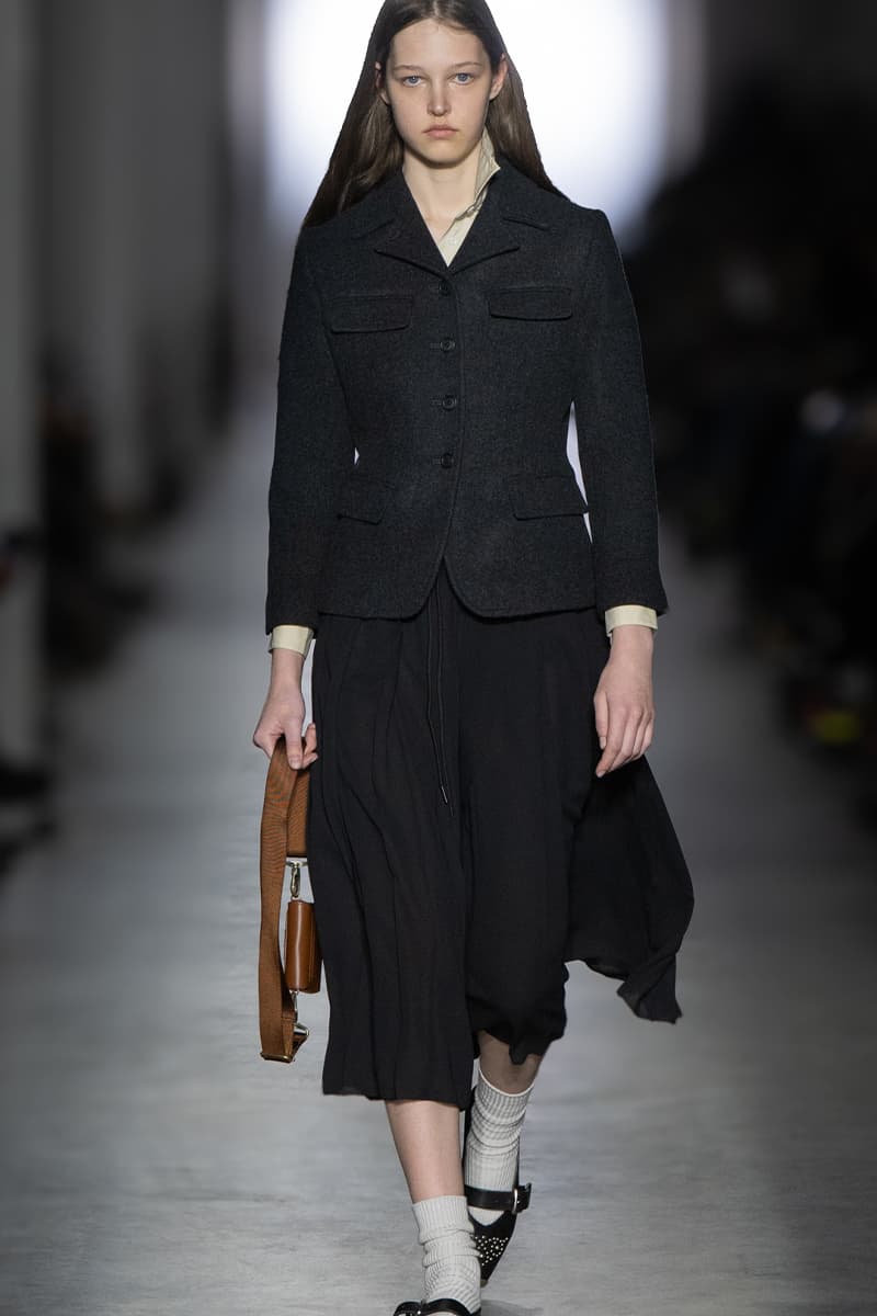 オニツカタイガー 2025年秋冬コレクション onitsuka tiger 2025 autum winter collection runway