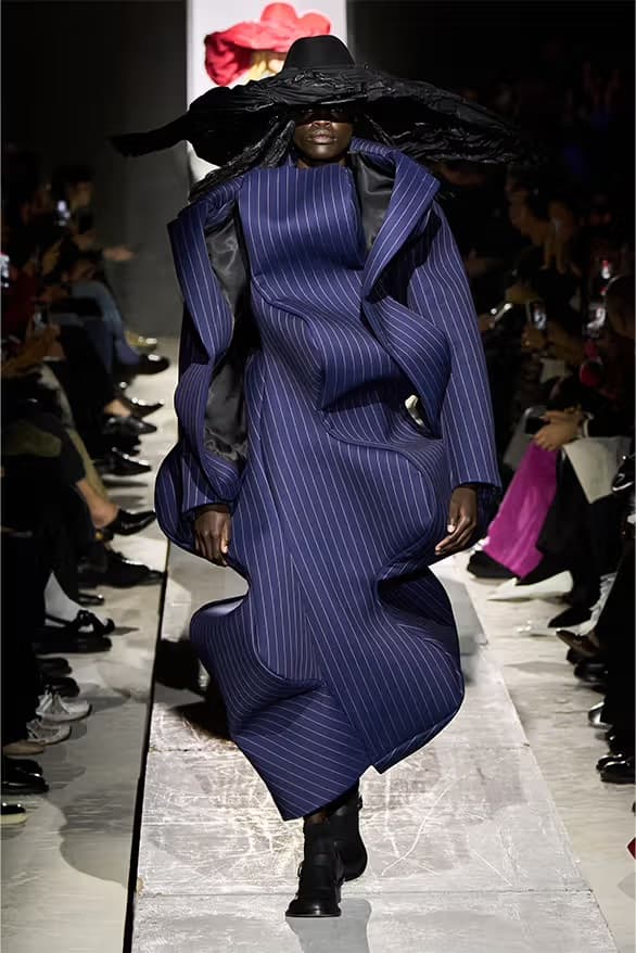 コム デ ギャルソン2025年秋冬コレクション COMME des GARÇONS Presented Sculptural Mastery for FW25