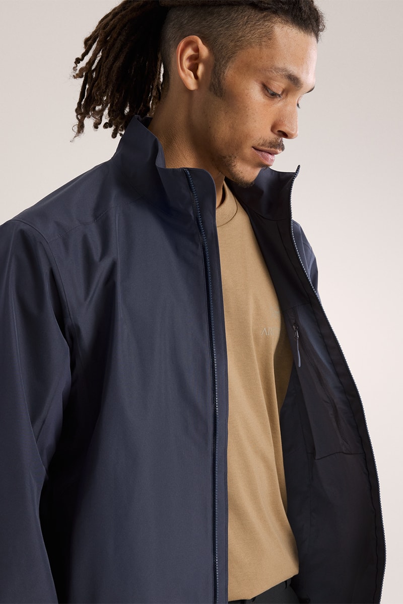 アークテリクスのソラノシリーズをハイブリッド仕様にアップデート arcteryx solano hoody solano jacket release info