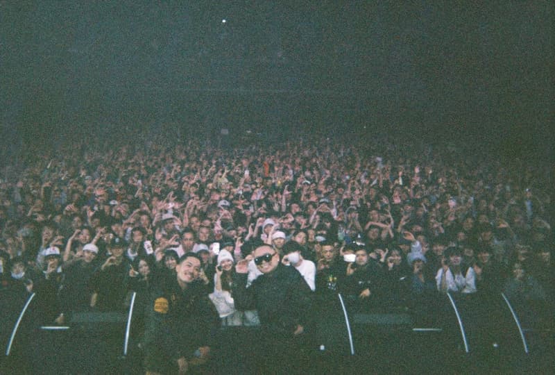 豪華アーティストが集ったDJチャリ&DJタツキのツーマン公演 オールフレンズに潜入 dj chari tatsuki all friends back to film