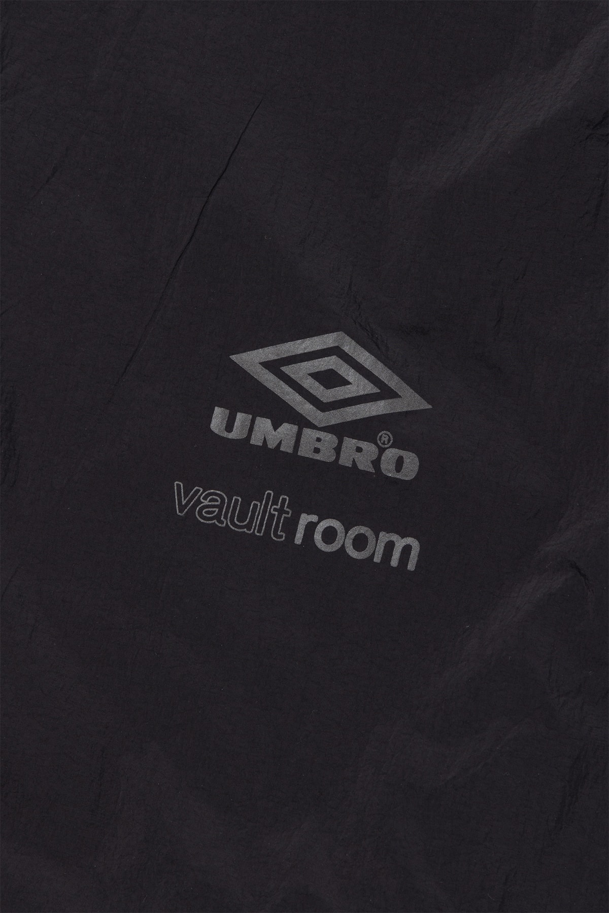 ゲーミングコミュニティ ボルトルームがアンブロ コラボアイテムを発表 vaultroom UMBRO collaboration items release info