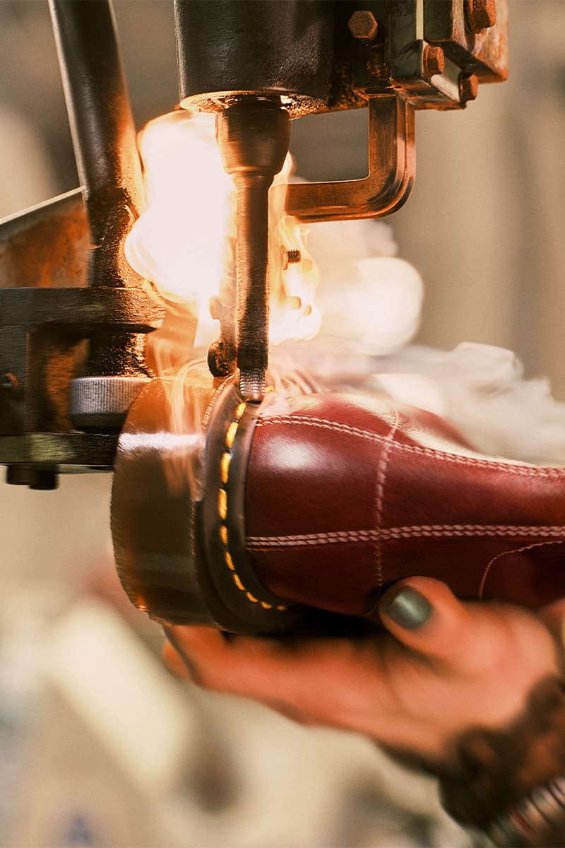 ドクターマーチンが世界1460足限定のホールブールを発売 dr martens the 1460 boot release info
