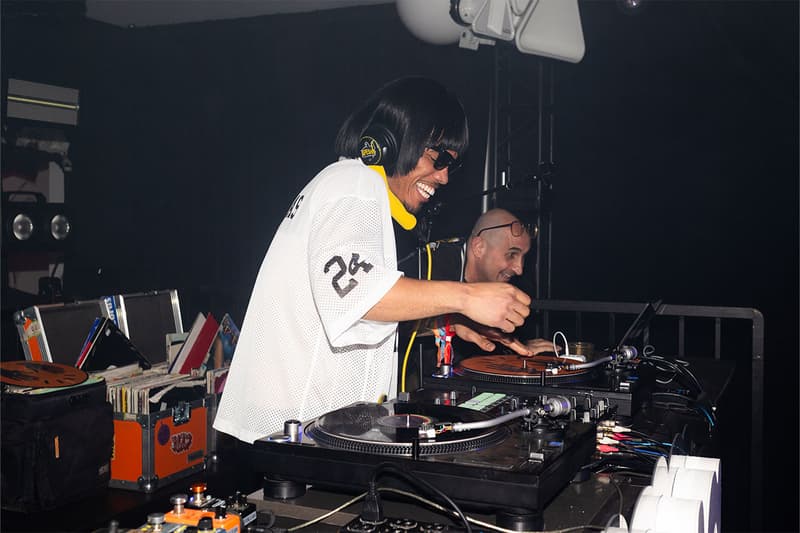 ゲス ジーンズがヴェルディとコラボした体験型イベントを米カリフォルニアで開催 guess jeans coachella 2025 event report