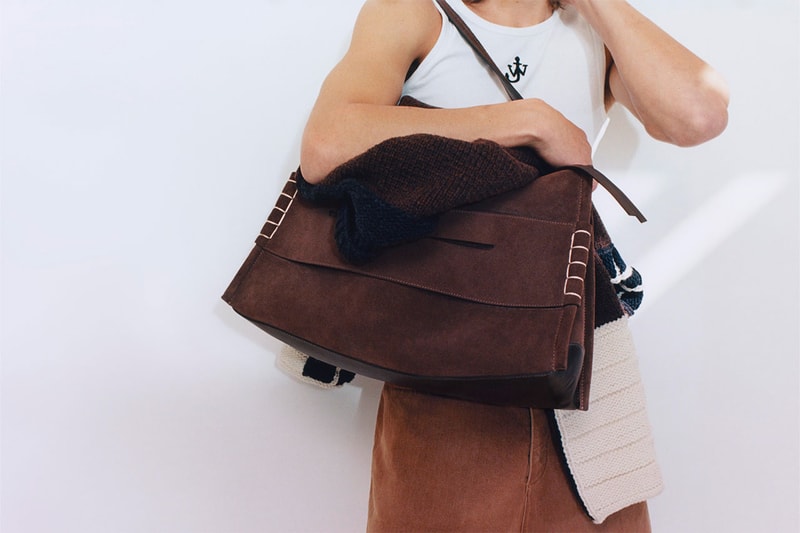 JW アンダーソンのローファーバッグに2025年春夏シーズンの新色が登場 jw anderson 2025 spring summer loafer bag new color release info