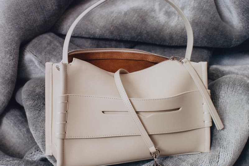 JW アンダーソンのローファーバッグに2025年春夏シーズンの新色が登場 jw anderson 2025 spring summer loafer bag new color release info