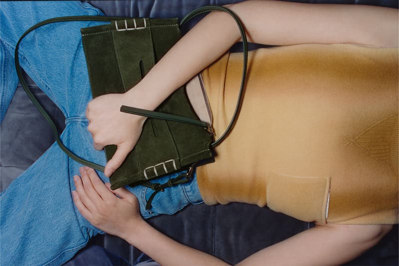 JW アンダーソンのローファーバッグに2025年春夏シーズンの新色が登場 jw anderson 2025 spring summer loafer bag new color release info