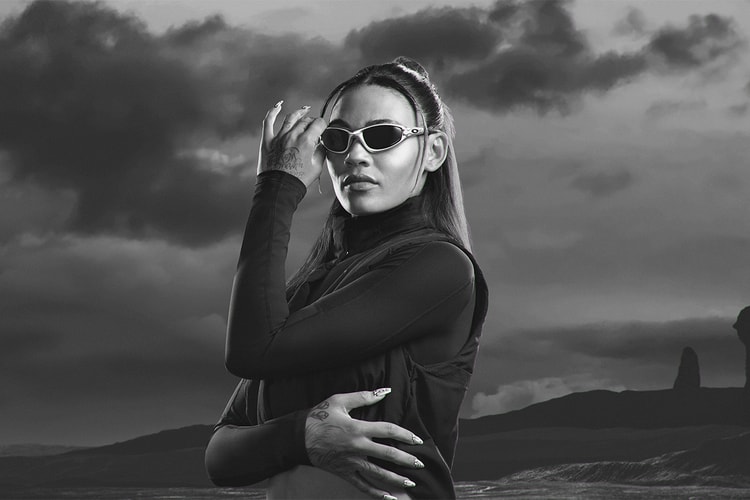 OAKLEY が設立50周年を記念した特別モデル MUZM Straight Jacket 99 を発表