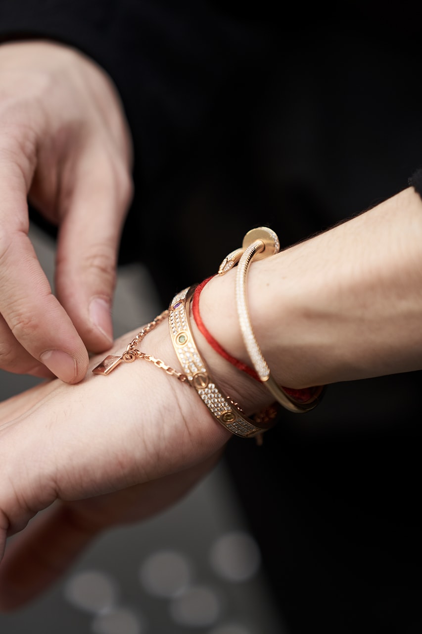 国を超えて輝きを放つジャクソンワンが示す生き様 The Global Brilliance of Jackson Wang: A Life Without Boundaries