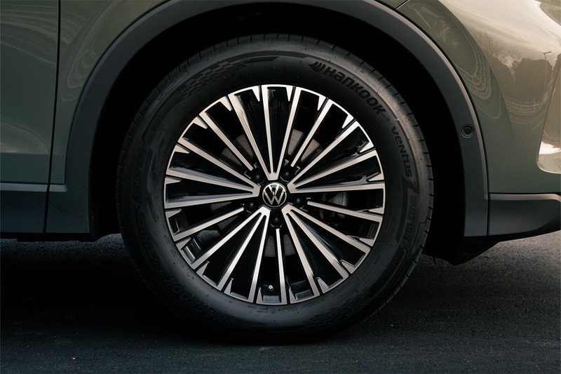 “素”のフォルクスワーゲン ティグアンに乗ってみた　等身大でちょうどいいSUV　Volkswagen Tiguan eTSI active