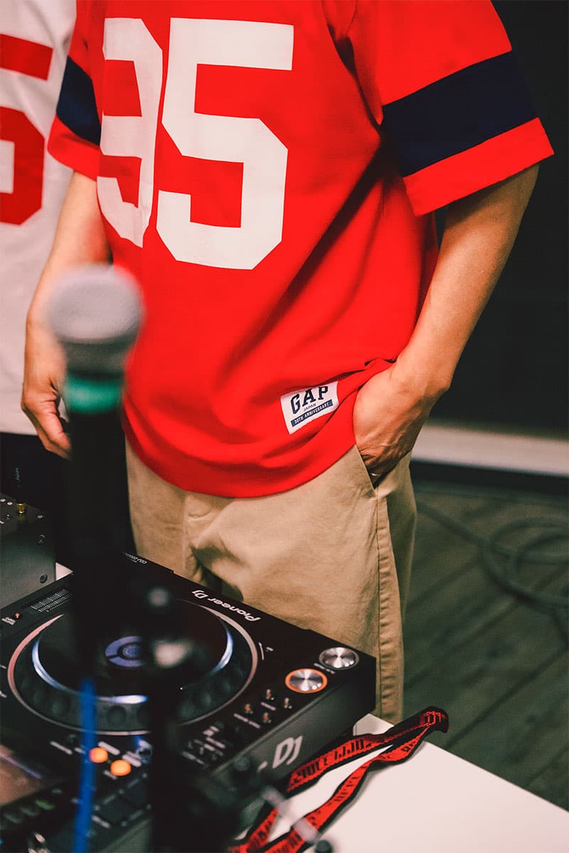 GAP が日本上陸30周年を記念した限定オリジナルTシャツを発売 gap 30aniversaly original t shirts release info スチャダラパー