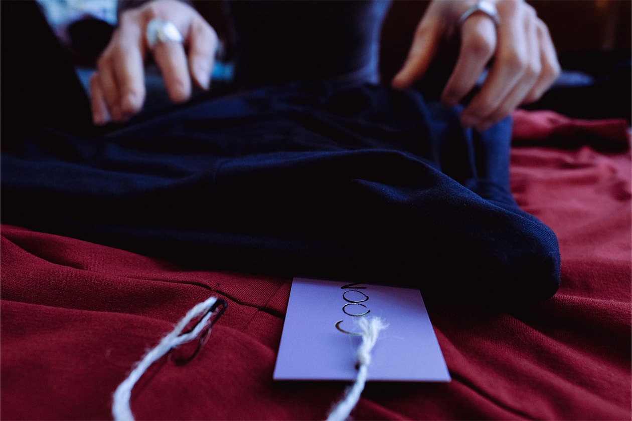 新星ウィメンズブランド コーメのディレクターを務めるイトウカホ にフィーチャー | On The Rise coome kaho ito on the rise interviews