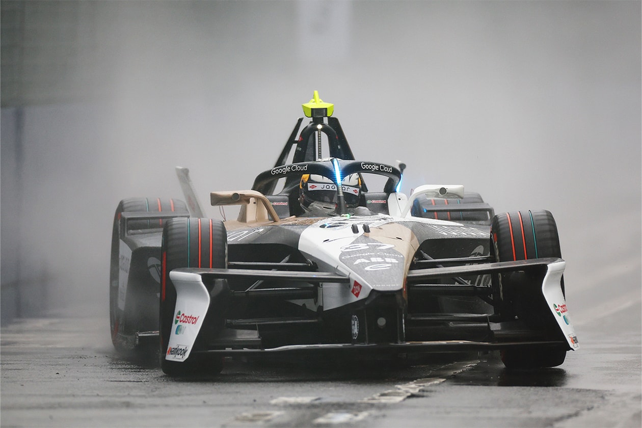 TYPE 00 と Formula E ── Jaguar が東京で見せた電動化のリアル　タイプ00とフォーミュラE　ジャガー