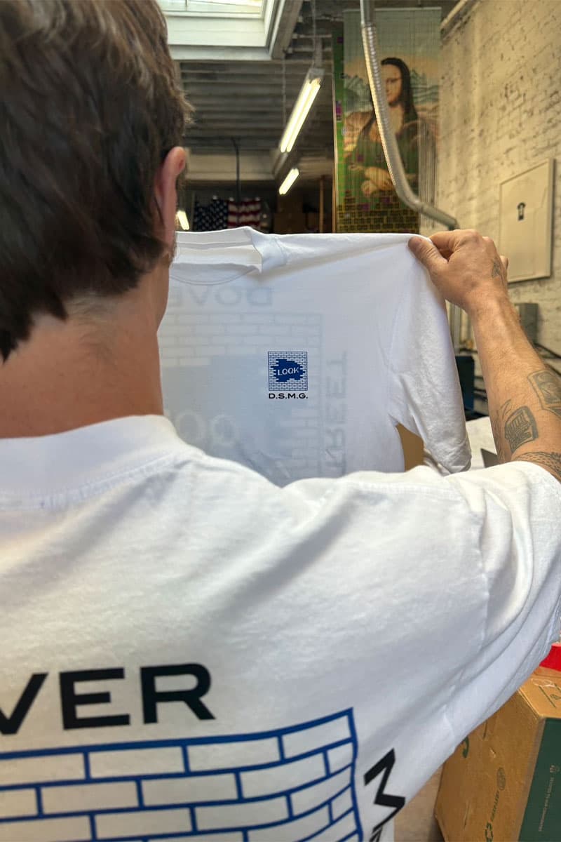 ルックスタジオの“Brick Logo”をDSMG限定カラーで復刻 lqqk studio dover street market ginza pop up release info