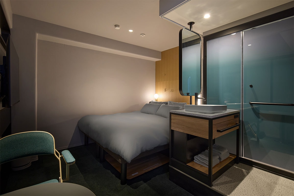 ムラマサがベース レイヤー ホテルプレオープニングパーティーに出演 mura masa base layer hotel pre open party