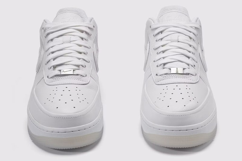 アマ マニエール x ナイキの最新作 エアフォース 1 ロー & エア マックス 95 が発売 A Ma Maniére x NIKE Air Force 1 Low “White on White” & Air Max 95 “Diffused Taupe/Phantom”