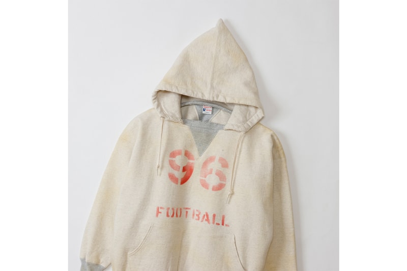 Champion が50年代“後付けパーカ”をガチで復刻　チャンピオン　　sweatparka