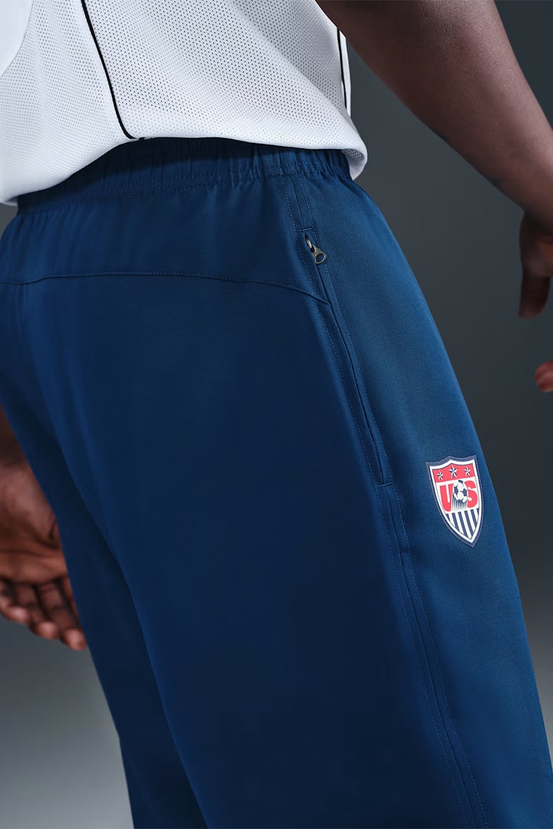 ナイキが Total 90 ユニフォームコレクションを発売 nike 2004 total 90 uniform collection release info