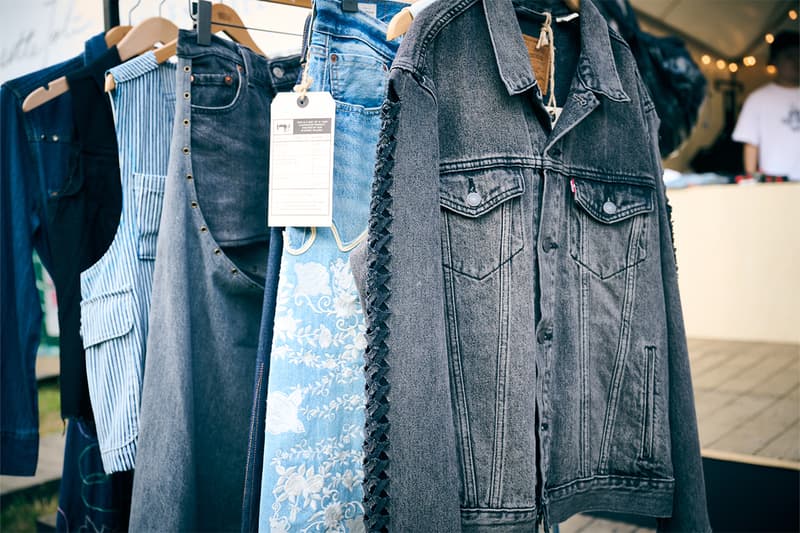 1点もののカスタムも登場──Levi’s® のフジロックブースが2025年も出現　リーバイス