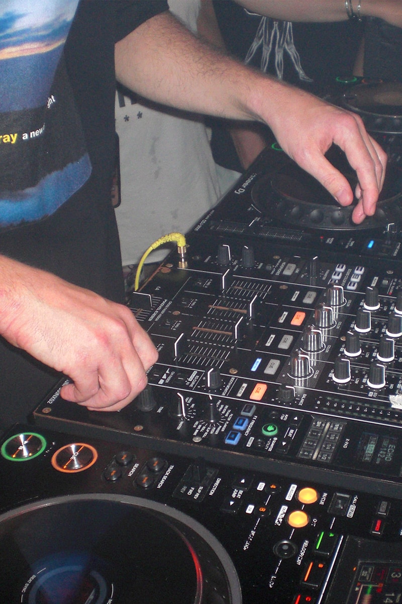 フレッドアゲインがシークレットゲストで参加したパーティーに独占潜入 Fred again.. Crashes FULLHOUSE Party as Secret Guest